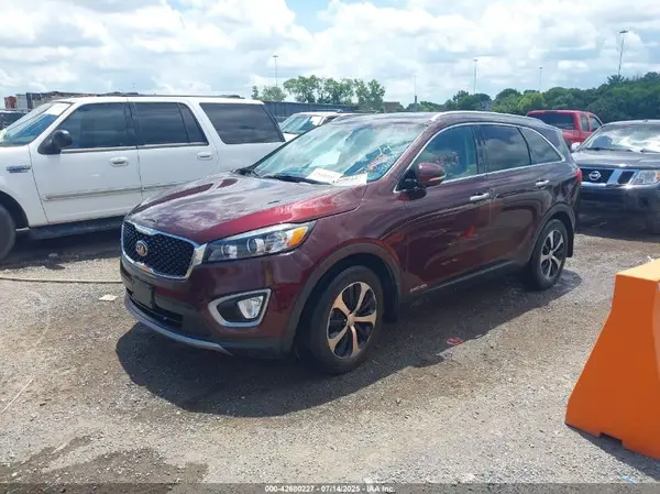 5XYPHDA50JG366822 2018 KIA SORENTO - Image 2