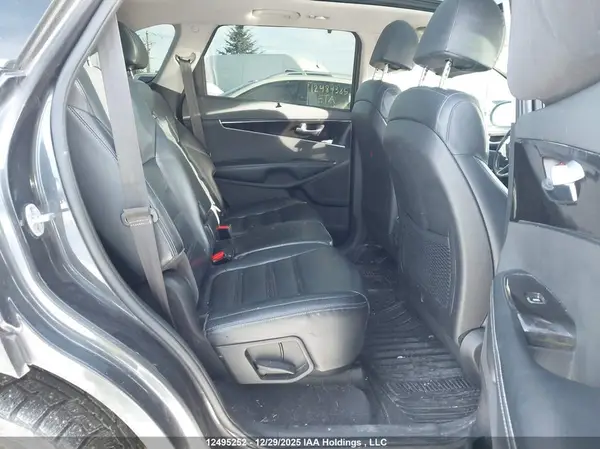 5XYPHDA50JG398136 2018 KIA SORENTO - Image 8