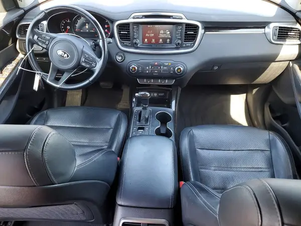 5XYPHDA50JG420670 2018 KIA SORENTO - Image 8