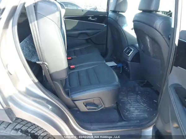 5XYPHDA50KG481566 2019 KIA SORENTO - Image 8