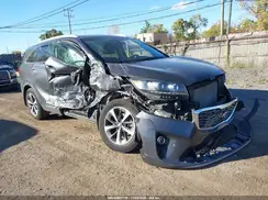 5XYPHDA50KG551485 2019 KIA SORENTO