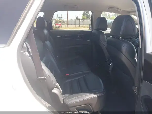5XYPHDA51GG001543 2016 KIA SORENTO - Image 8