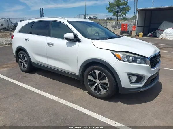 5XYPHDA51GG004264 2016 KIA SORENTO - Image 1