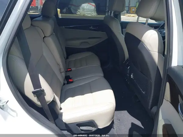 5XYPHDA51GG004264 2016 KIA SORENTO - Image 8