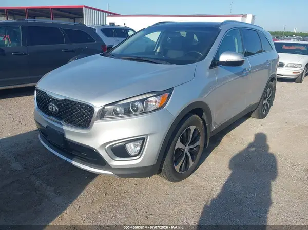 5XYPHDA51GG177668 2016 KIA SORENTO - Image 2