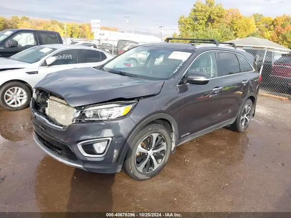 5XYPHDA51HG225672 2017 KIA SORENTO - Image 2