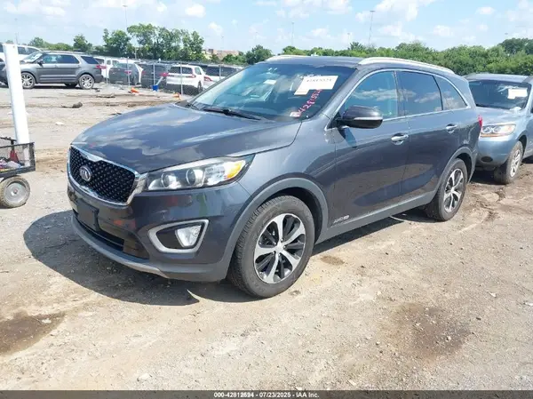 5XYPHDA51HG249809 2017 KIA SORENTO - Image 2