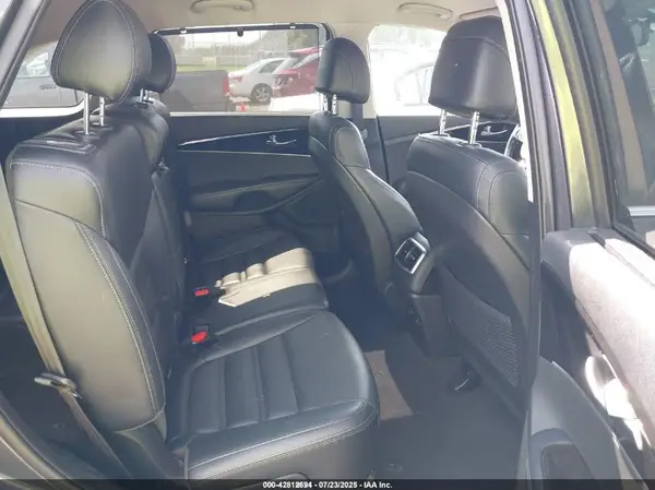5XYPHDA51HG249809 2017 KIA SORENTO - Image 8