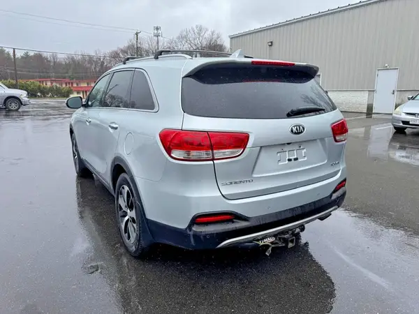 5XYPHDA51HG268554 2017 KIA SORENTO - Image 2