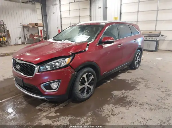 5XYPHDA51HG302167 2017 KIA SORENTO - Image 2