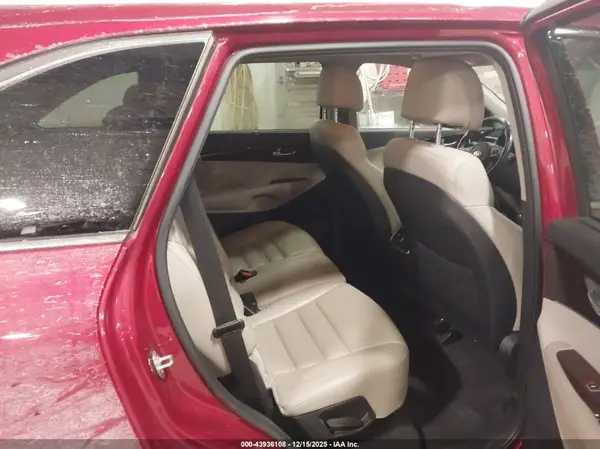 5XYPHDA51HG302167 2017 KIA SORENTO - Image 8