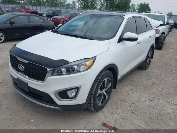 5XYPHDA51HG315100 2017 KIA SORENTO - Image 2