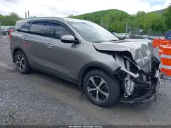 5XYPHDA51HG323052 2017 KIA SORENTO