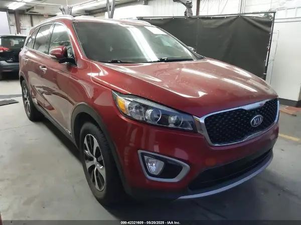 5XYPHDA51JG401383 2018 KIA SORENTO - Image 1