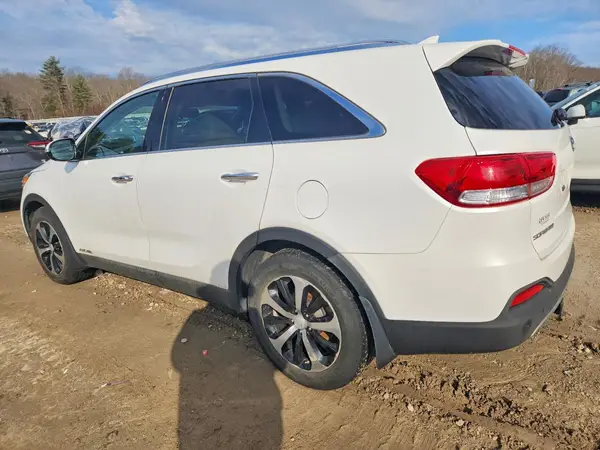 5XYPHDA51JG411086 2018 KIA SORENTO - Image 2