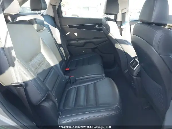 5XYPHDA51JG411489 2018 KIA SORENTO - Image 8