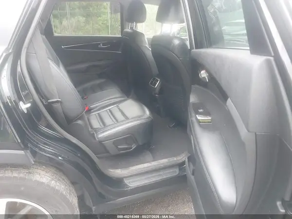 5XYPHDA51KG536980 2019 KIA SORENTO - Image 8