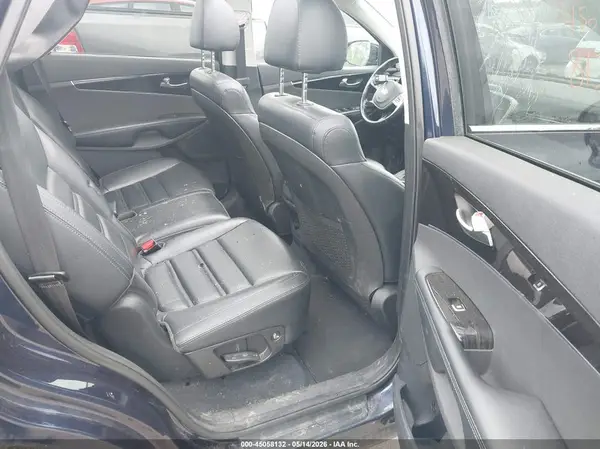 5XYPHDA51LG705798 2020 KIA SORENTO - Image 8