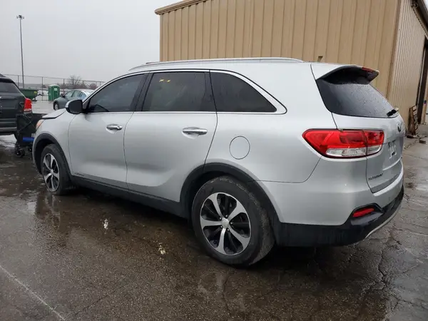 5XYPHDA52GG006055 2016 KIA SORENTO - Image 2