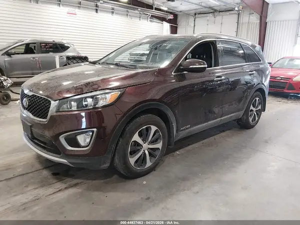 5XYPHDA52GG008095 2016 KIA SORENTO - Image 2