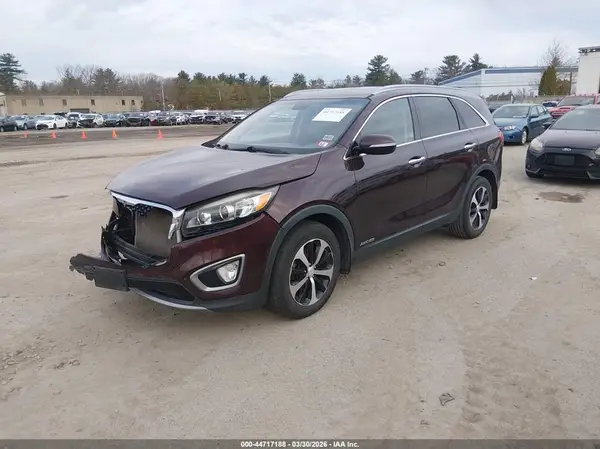 5XYPHDA52GG082889 2016 KIA SORENTO - Image 2