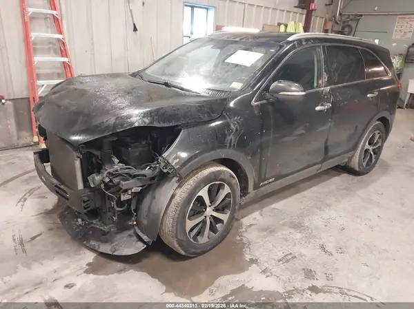 5XYPHDA52GG140970 2016 KIA SORENTO - Image 2