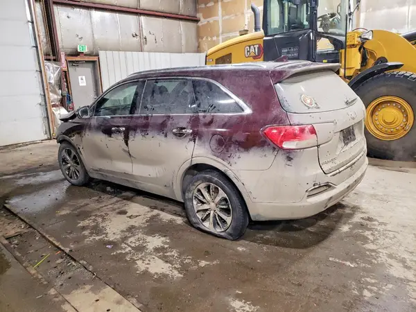 5XYPHDA52HG204099 2017 KIA SORENTO - Image 2