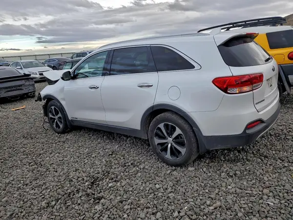 5XYPHDA52HG227396 2017 KIA SORENTO - Image 2