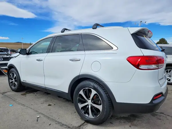 5XYPHDA52HG232999 2017 KIA SORENTO - Image 2