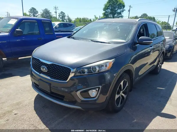 5XYPHDA52HG233912 2017 KIA SORENTO - Image 2