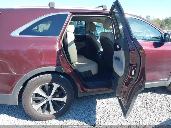 5XYPHDA52HG240925 2017 KIA SORENTO - Image 8