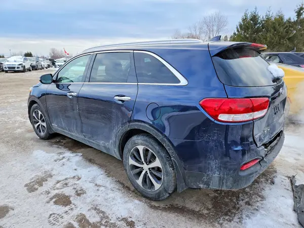 5XYPHDA52HG296332 2017 KIA SORENTO - Image 2