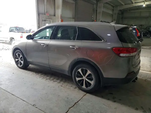 5XYPHDA52HG301206 2017 KIA SORENTO - Image 2
