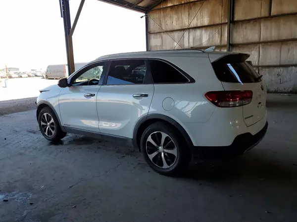 5XYPHDA52HG318829 2017 KIA SORENTO - Image 2