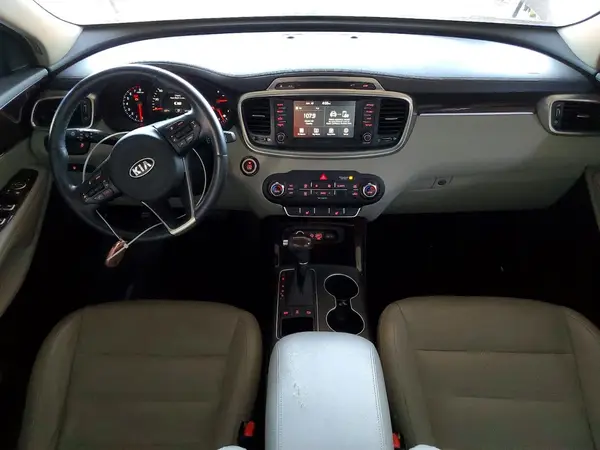 5XYPHDA52HG318829 2017 KIA SORENTO - Image 8