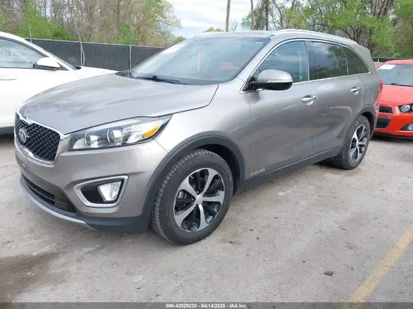 5XYPHDA52HG323254 2017 KIA SORENTO - Image 2