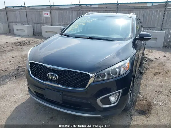 5XYPHDA52JG343476 2018 KIA SORENTO - Image 2
