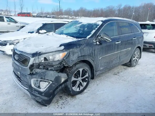 5XYPHDA52JG359998 2018 KIA SORENTO - Image 2