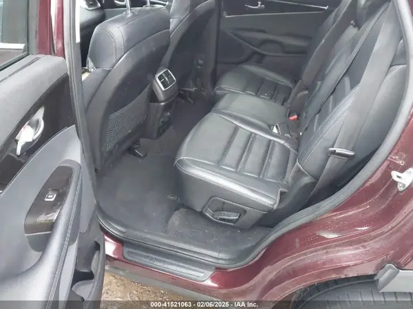 5XYPHDA52JG363646 2018 KIA SORENTO - Image 8