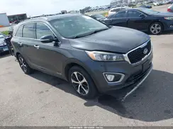 5XYPHDA52JG386666 2018 KIA SORENTO