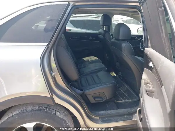 5XYPHDA52JG390202 2018 KIA SORENTO - Image 8