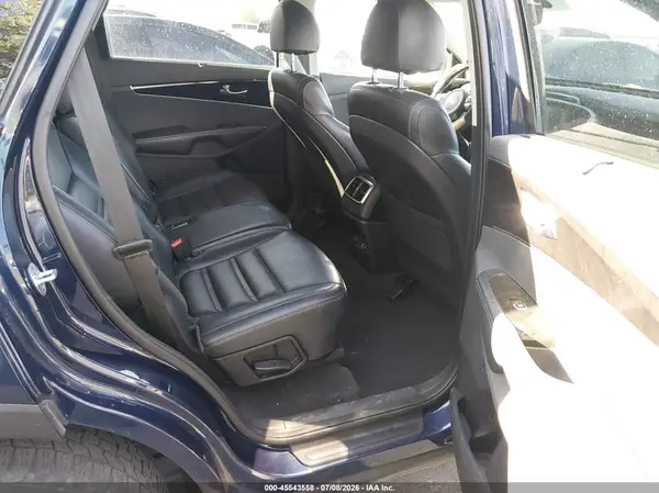 5XYPHDA52JG394055 2018 KIA SORENTO - Image 8