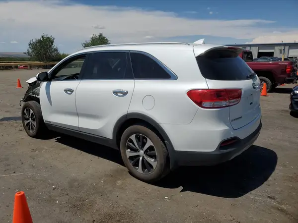5XYPHDA52JG401263 2018 KIA SORENTO - Image 2