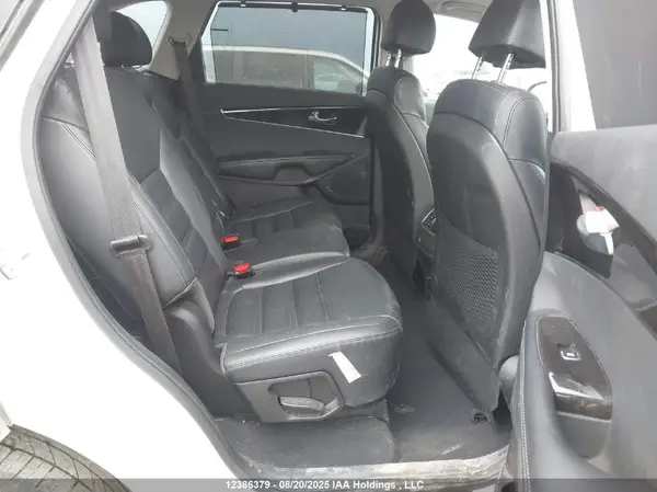 5XYPHDA52JG412750 2018 KIA SORENTO - Image 8
