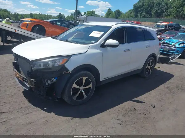 5XYPHDA52JG423022 2018 KIA SORENTO - Image 2