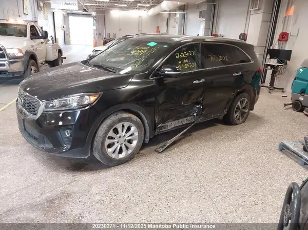 5XYPHDA52KG458239 2019 KIA SORENTO - Image 2
