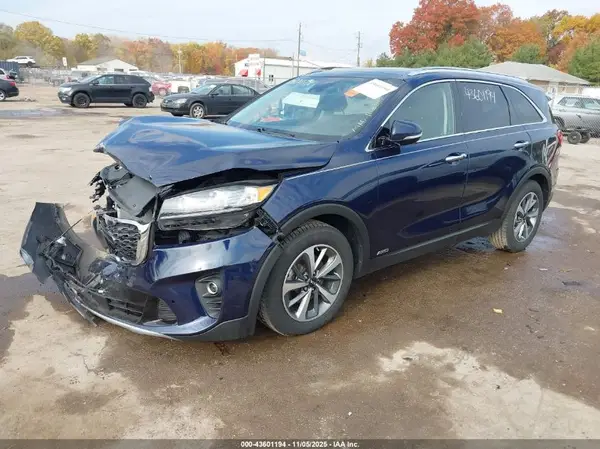 5XYPHDA52KG498319 2019 KIA SORENTO - Image 2