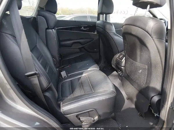 5XYPHDA52KG509593 2019 KIA SORENTO - Image 8