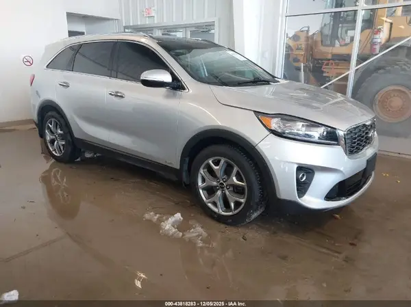 5XYPHDA52KG590935 2019 KIA SORENTO - Image 1