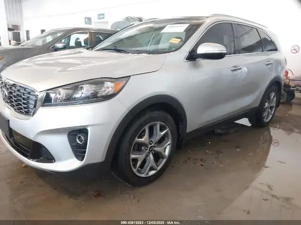 5XYPHDA52KG590935 2019 KIA SORENTO - Image 2